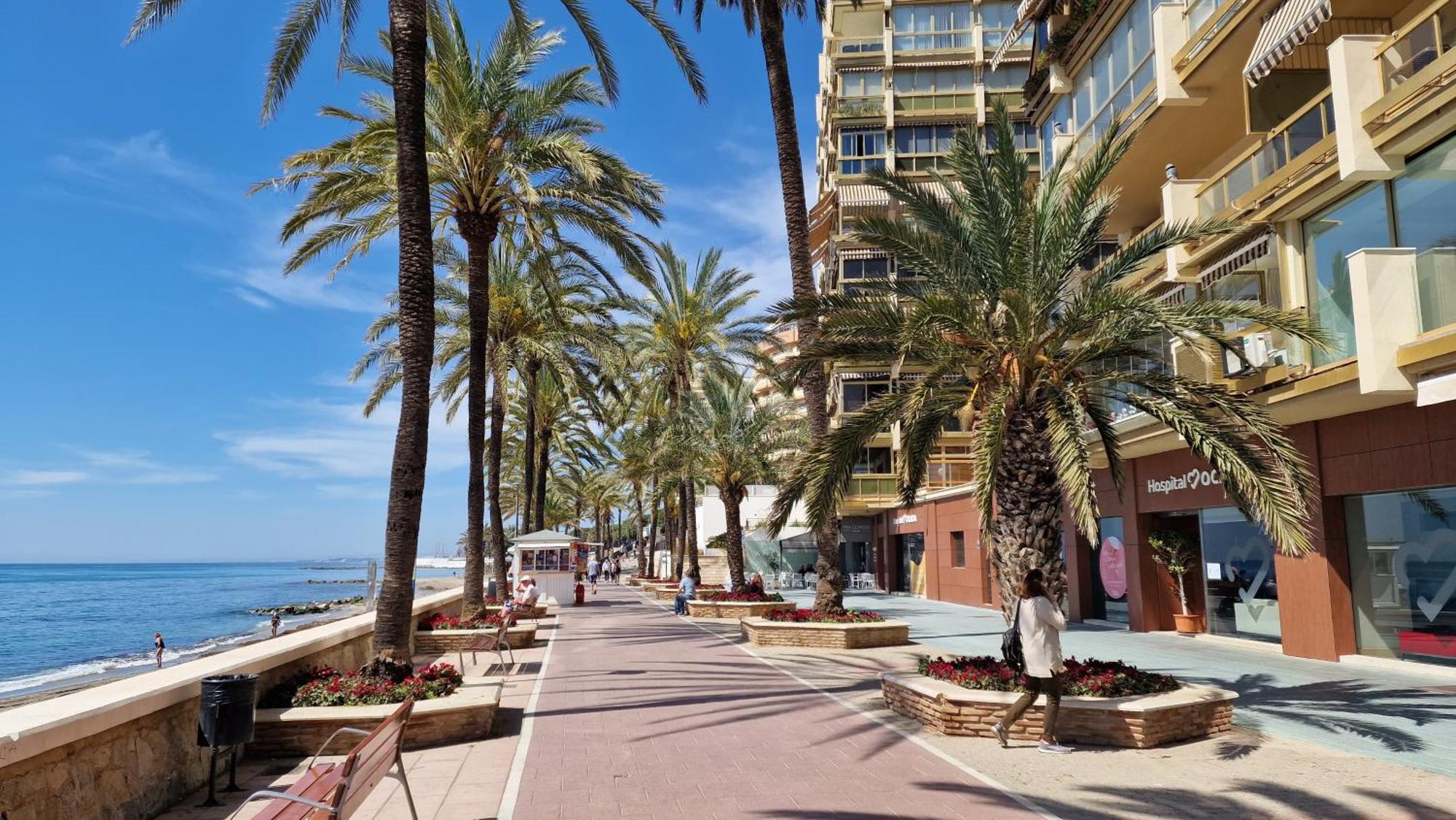 Oasis Jacuzzi Retreat Apartment Marbella Bagian luar foto